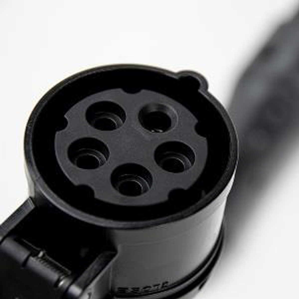 Pess Energy EV Ladeadapter 2 Pess Energy EV Ladeadapter 2