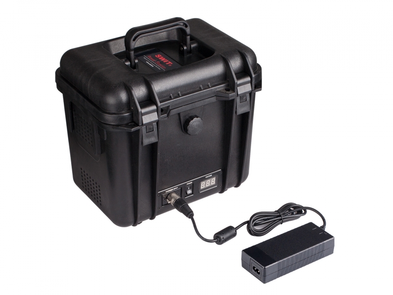 SWIT S-4010 4-Battery Power Station mit 2x12V Output 4