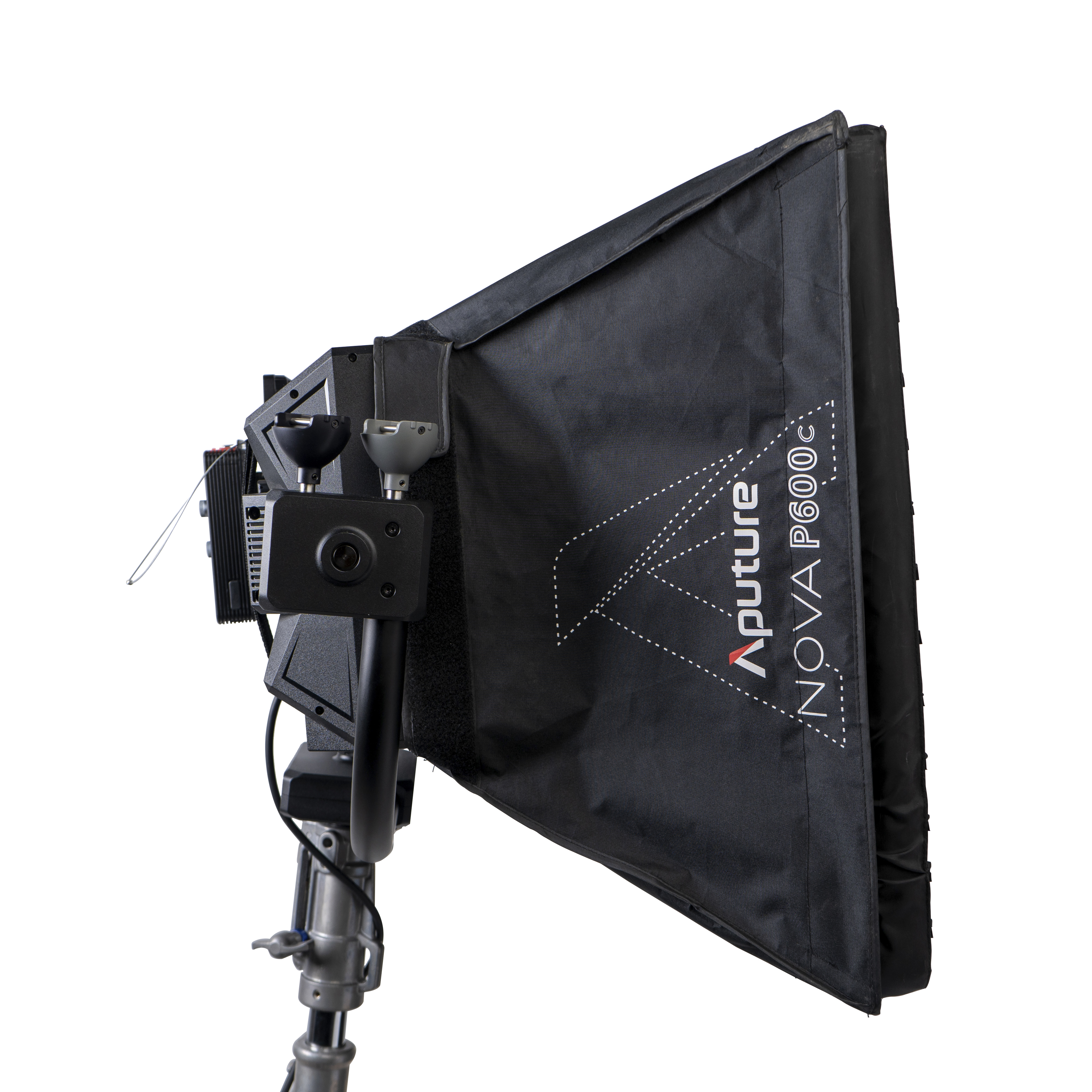 Aputure Nova P600c SOFTBOX 4