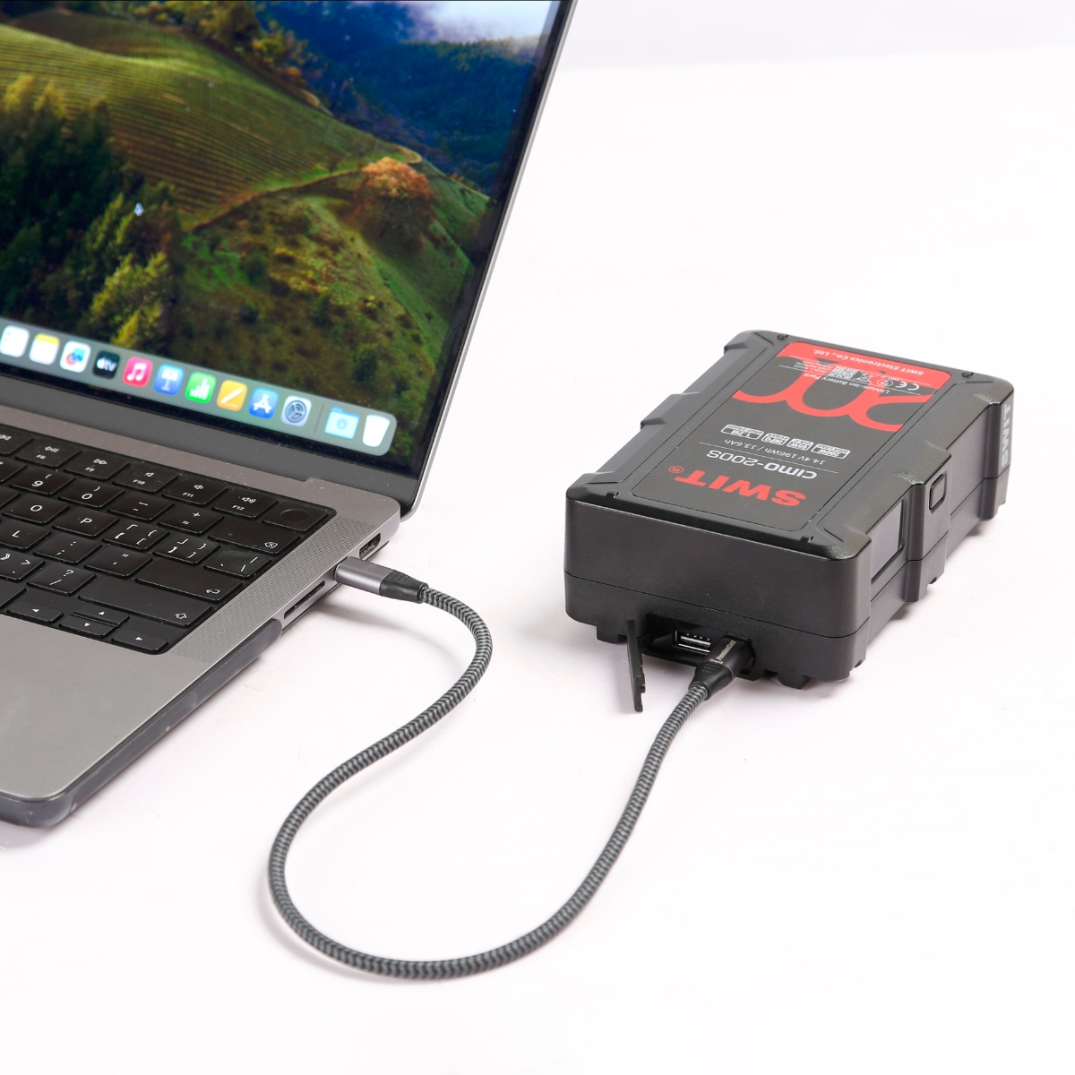 Swit CIMO-200S USB-C Cine V-Mount Akku 4