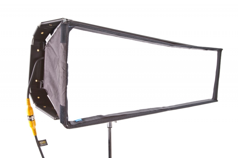 KinoFlo FreeStyle 41 LED Snapbag w/ Grid Cloth, Half