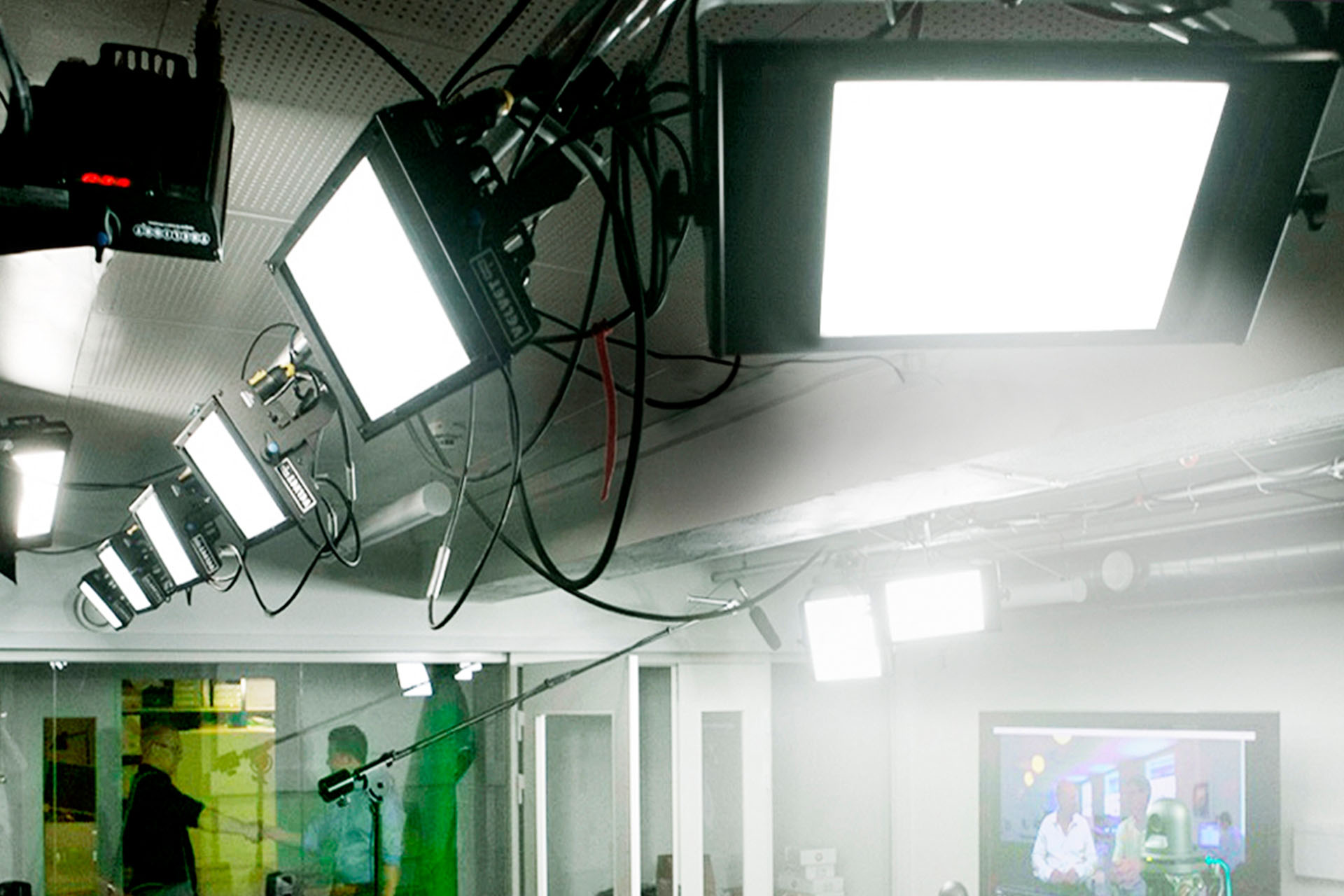 VELVET Mini 1 Studio dustproof LED panel with built-in AC PSU (without yoke) 4
