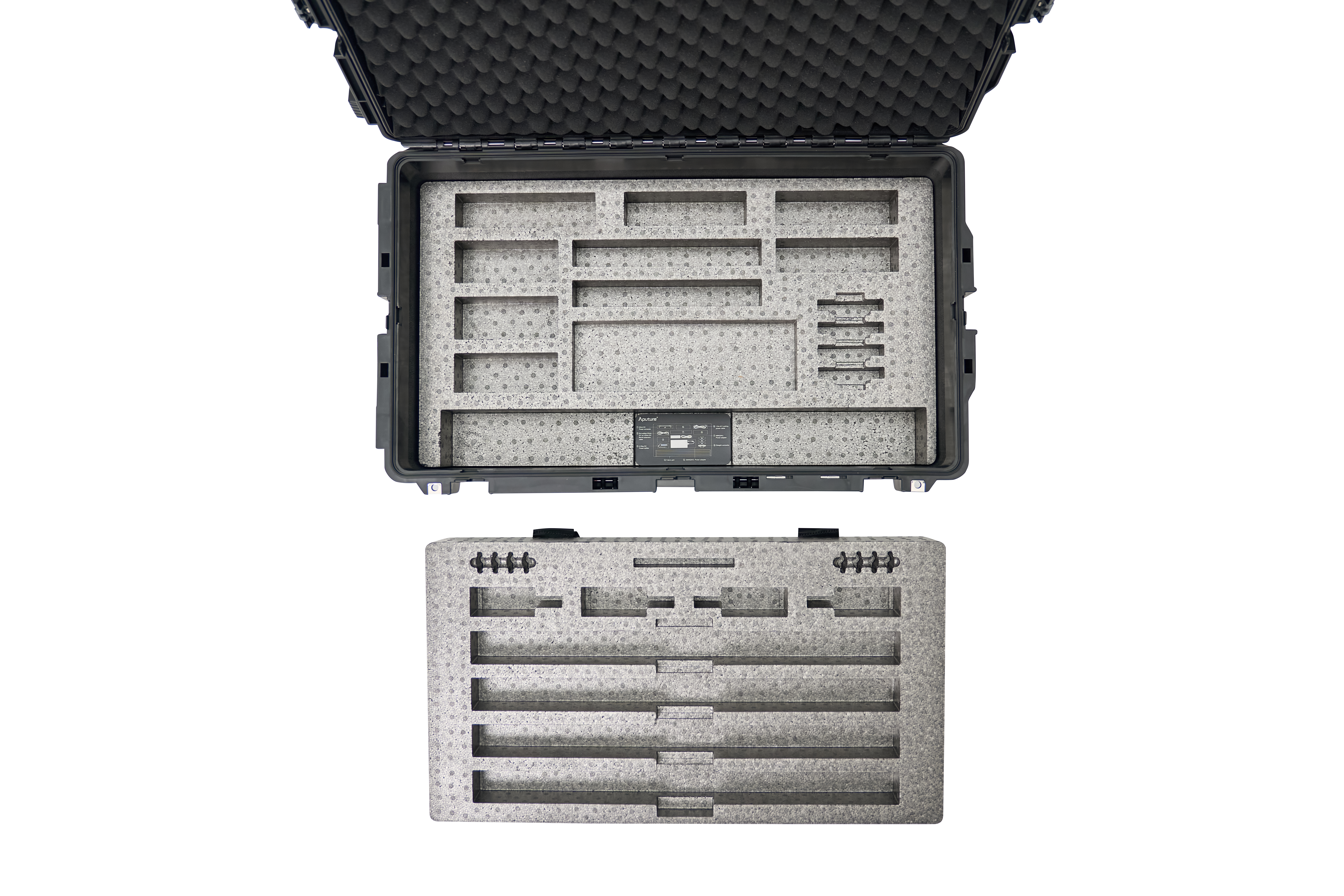 Aputure INFINIBAR PB6 4-Light Rolling Hard Case 3