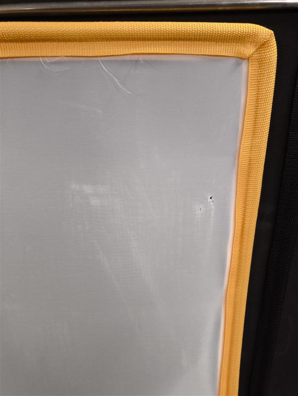 TRP Worldwide 48" x 48" (120cm x 120cm) Art. Silk White (B-Stock) 2