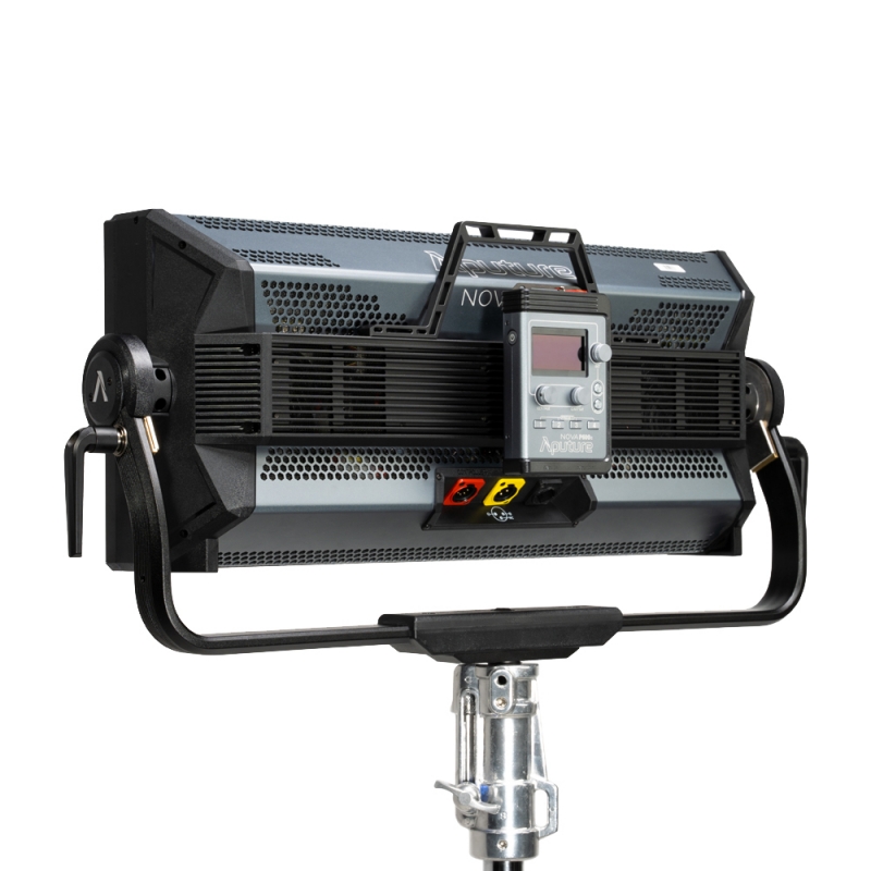 Aputure Nova P600c Kit (EU-Version) 2