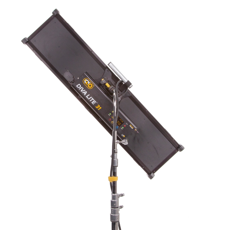 KinoFlo Diva-Lite 31 LED DMX Center Mount 3
