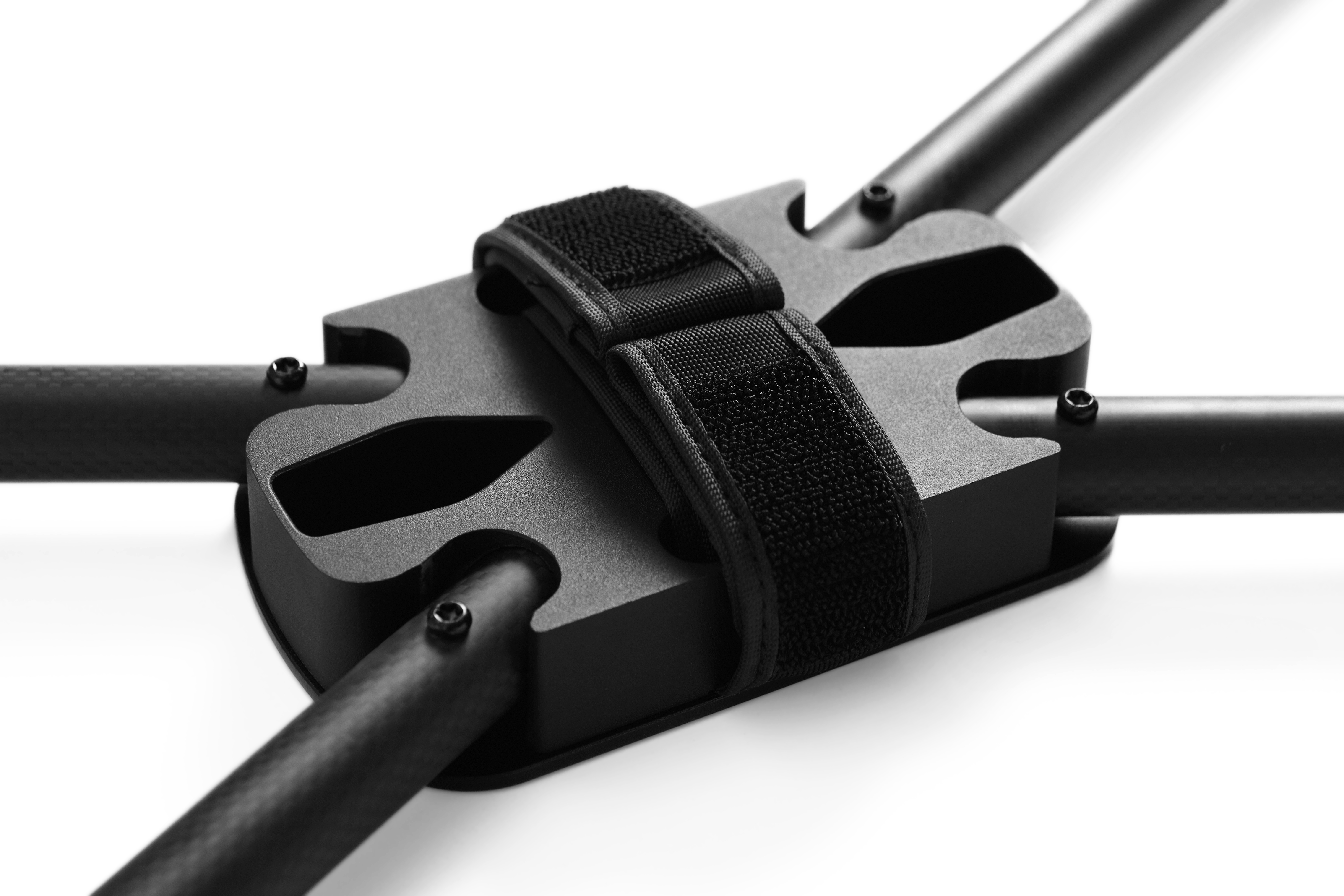 Aputure INFINIMAT Carbon Fiber Mounting Bracket 2x4 6