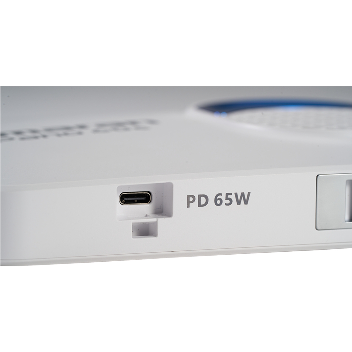 amaran Pano 60c 2-Light Kit (White) 3