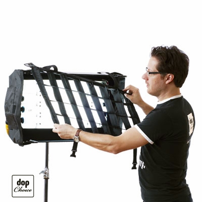 DoPchoice SNAPGRID® für Kino Flo 2Bank 4feet 50° 3