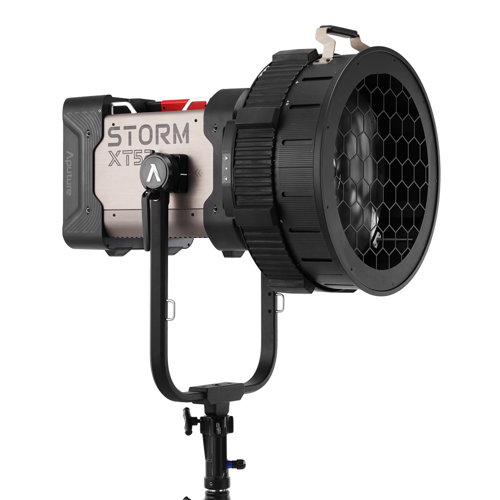 Aputure Storm Motorized CF16 Fresnel Rolling Case Kit 2