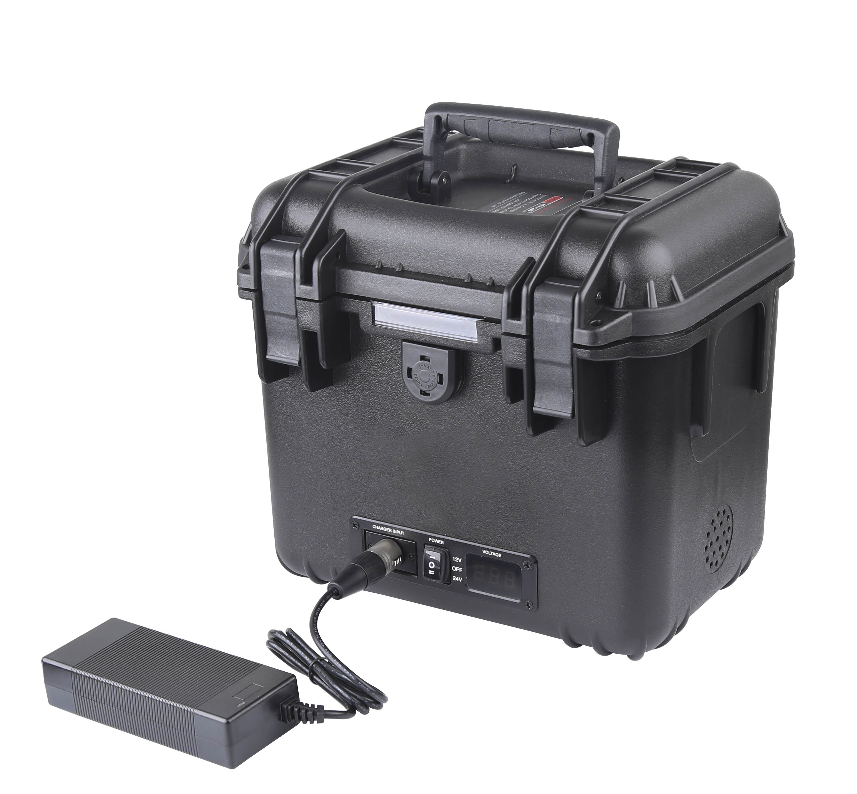 SWIT S-4020 14.4V/28.8V Power Station Box 4 SWIT S-4020 14.4V/28.8V Power Station Box 4