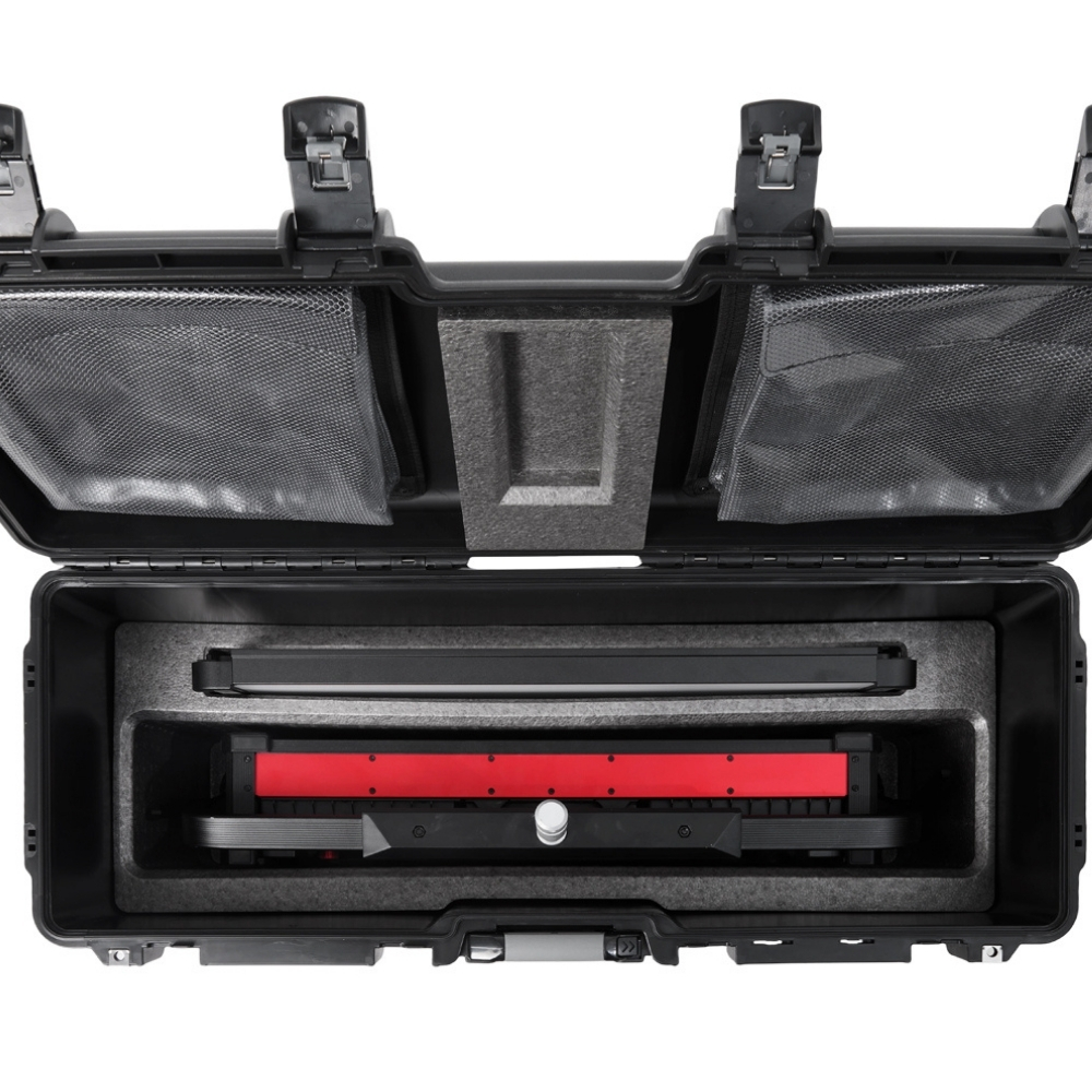 Aputure NOVA II 1x1 Rolling Hard Case 6