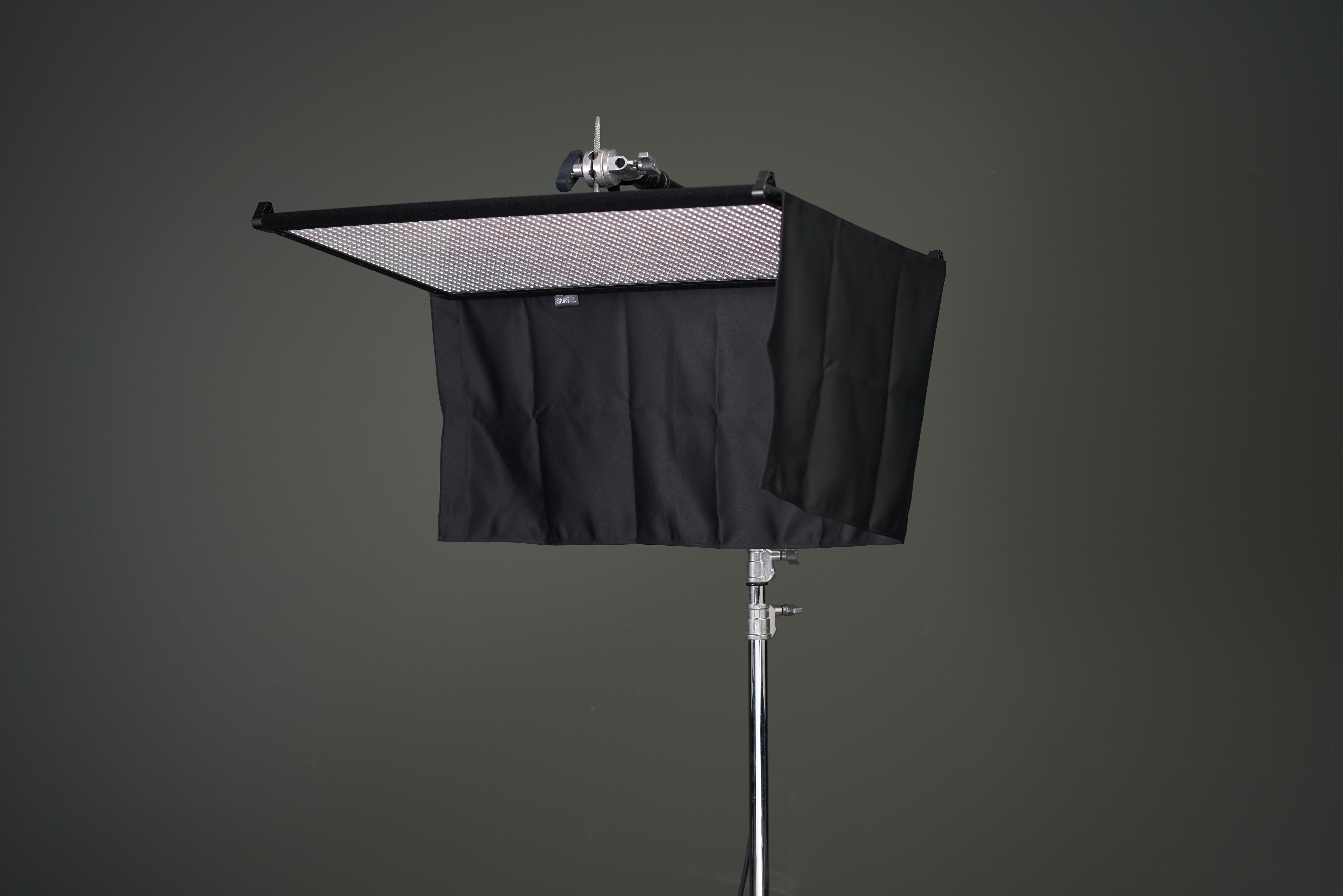 Caligri Skirt Set XL 100x100 Caligri Skirt Set XL 100x100