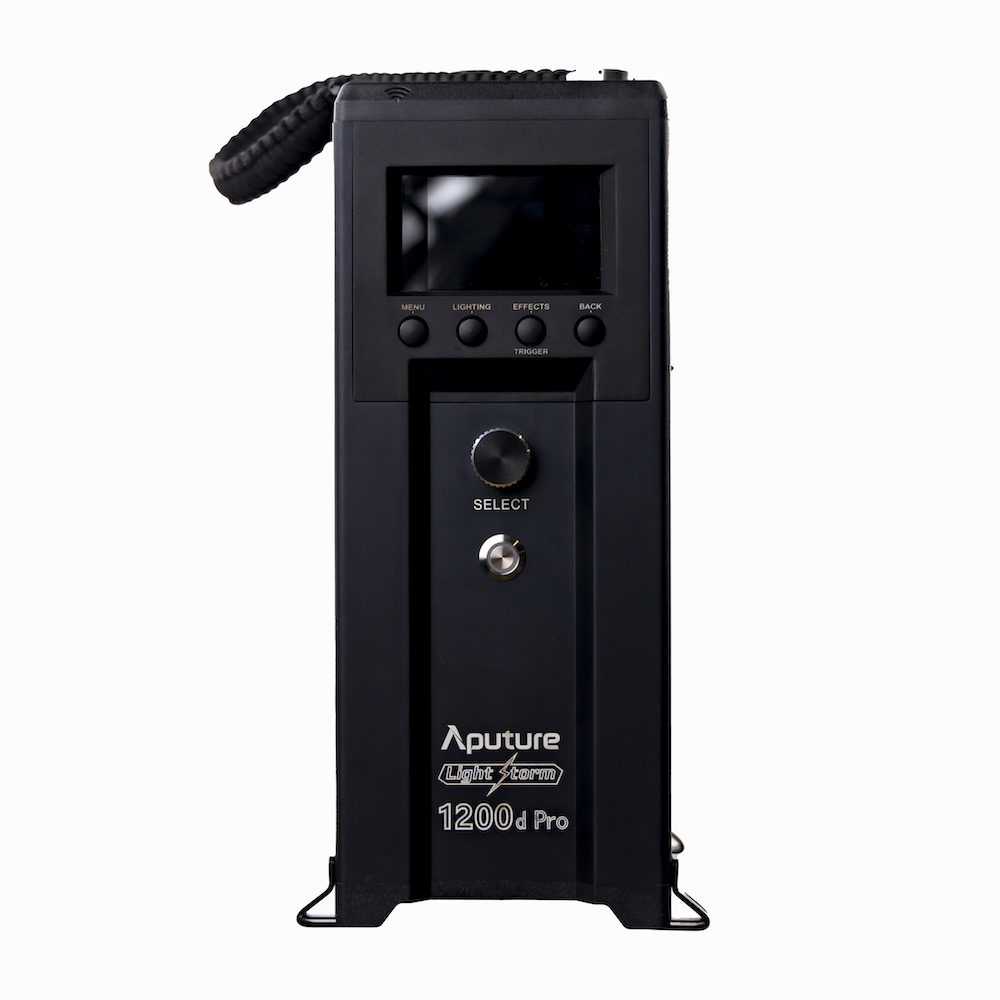 Aputure LS 1200d Pro Season Deal 11