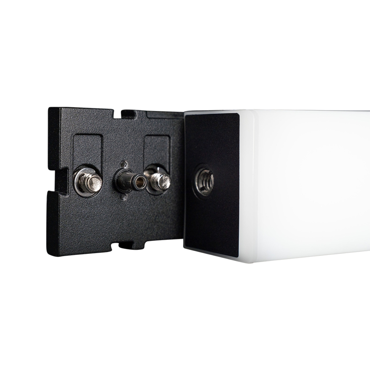 Aputure INFINIBAR PB6 2′ RGBWW LED Pixel Bar 3